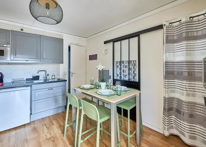 Les Violettes - Appt A 200 M De La *